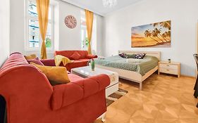 Four-Bedroom, Four King-Size Comfort